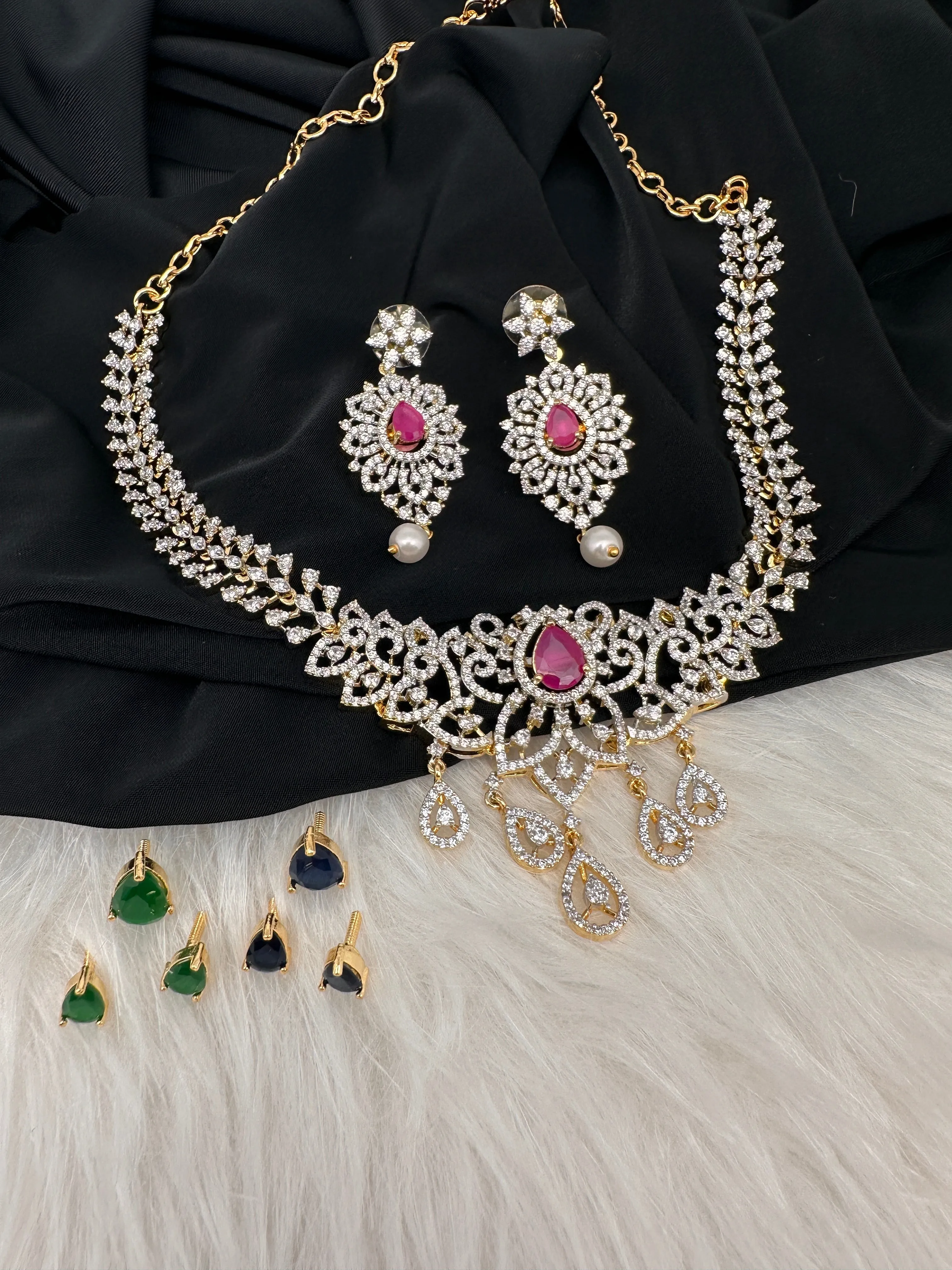 AD Changeable Stones Short Neckline Necklace