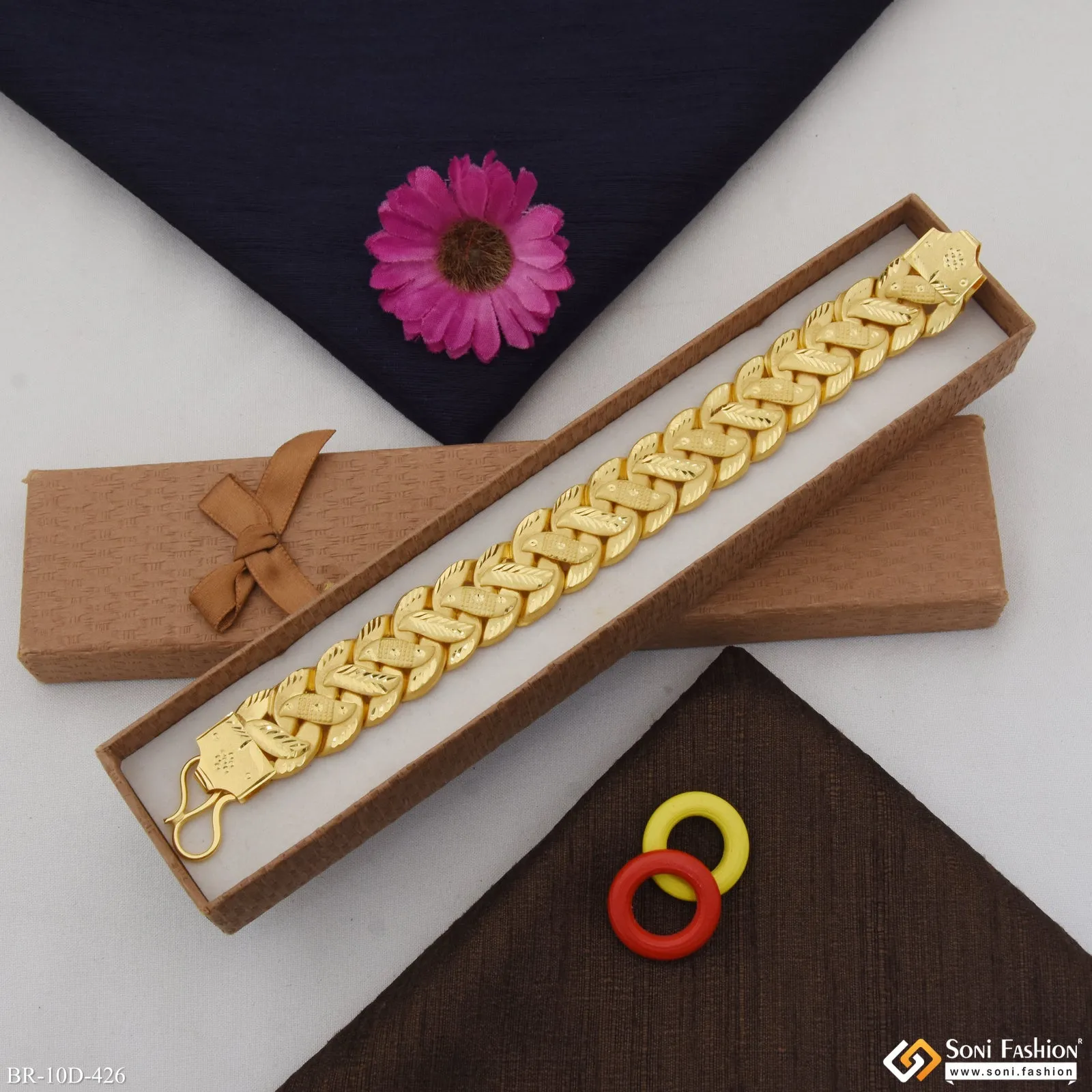 Attention-Getting Design Gold Plated Pokal Bracelet for Men - Style D426