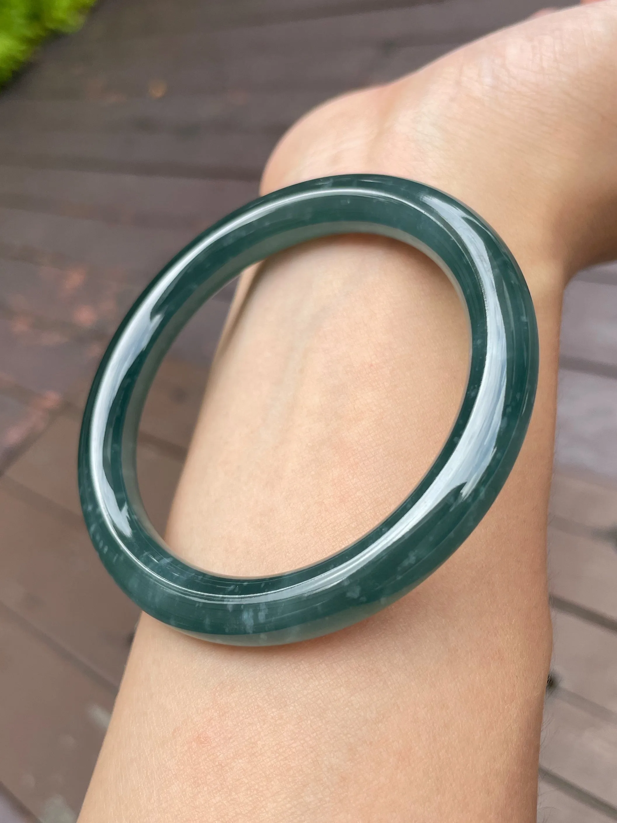 Bluish Green Jade Bangle | 56mm (NJBA045)