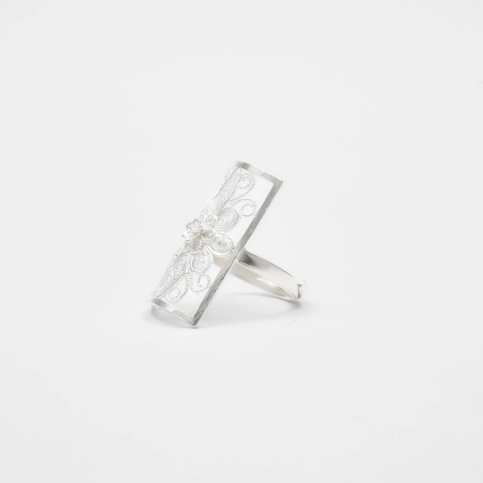 Classic Filigree Band Ring