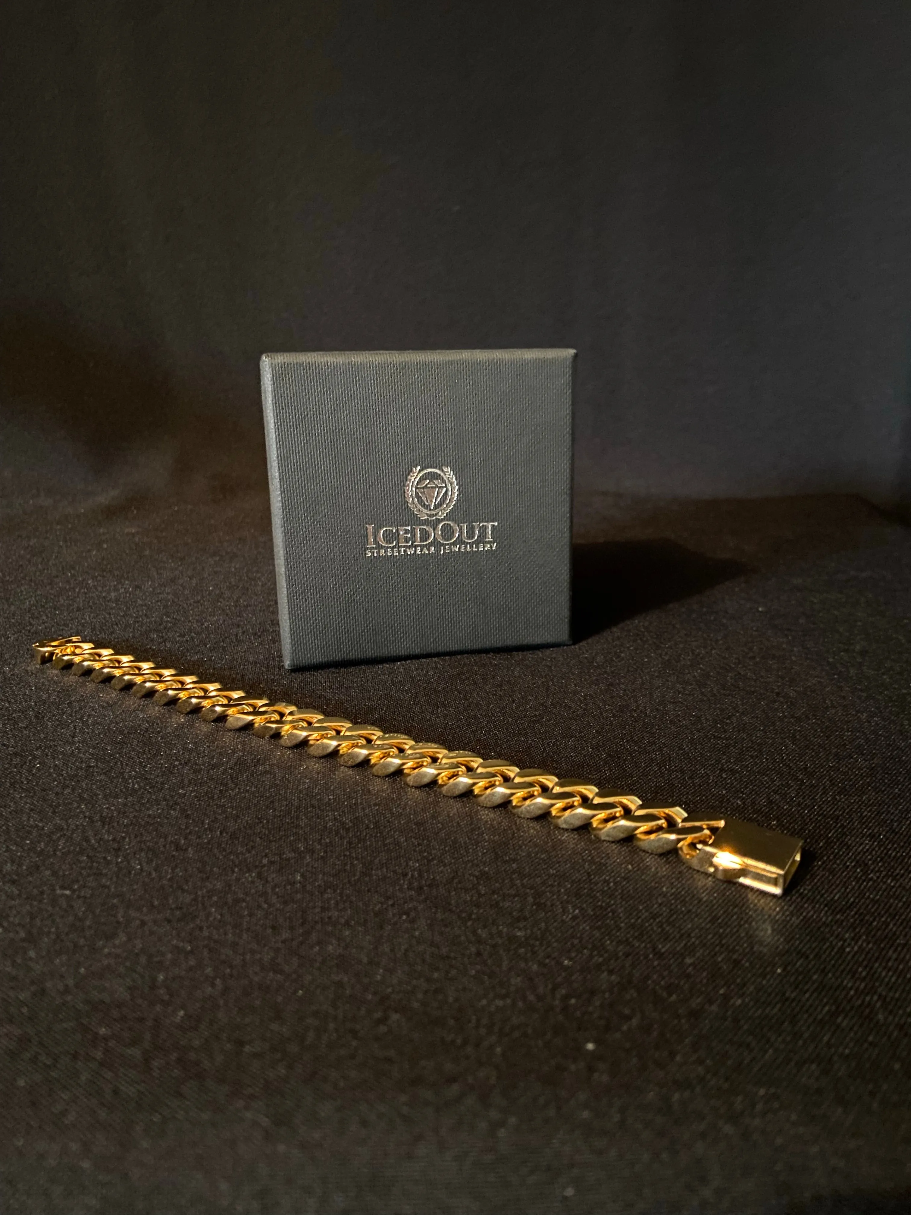 Cuban bracelet - gold (12mm)