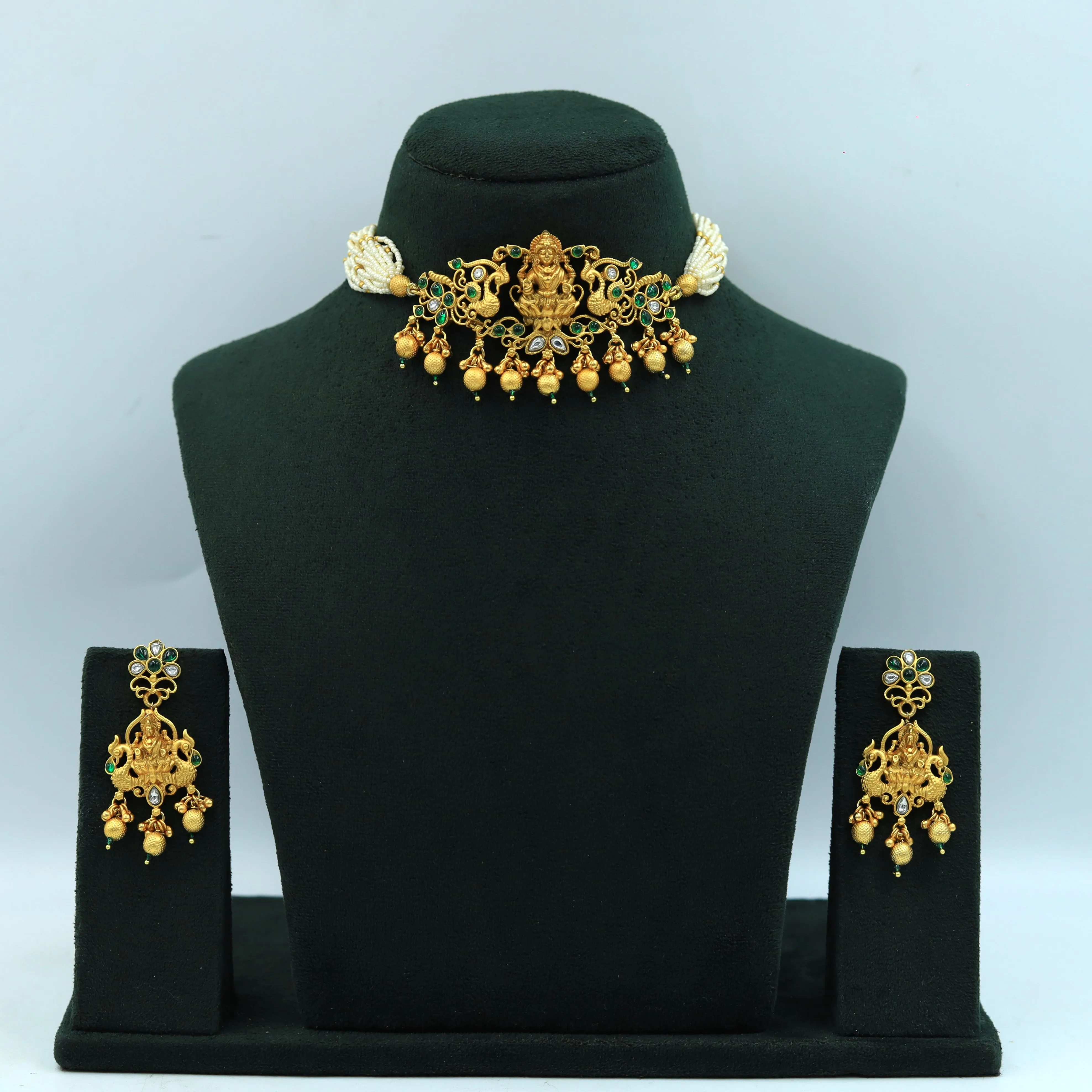 Green Temple Choker Set 16681-3828