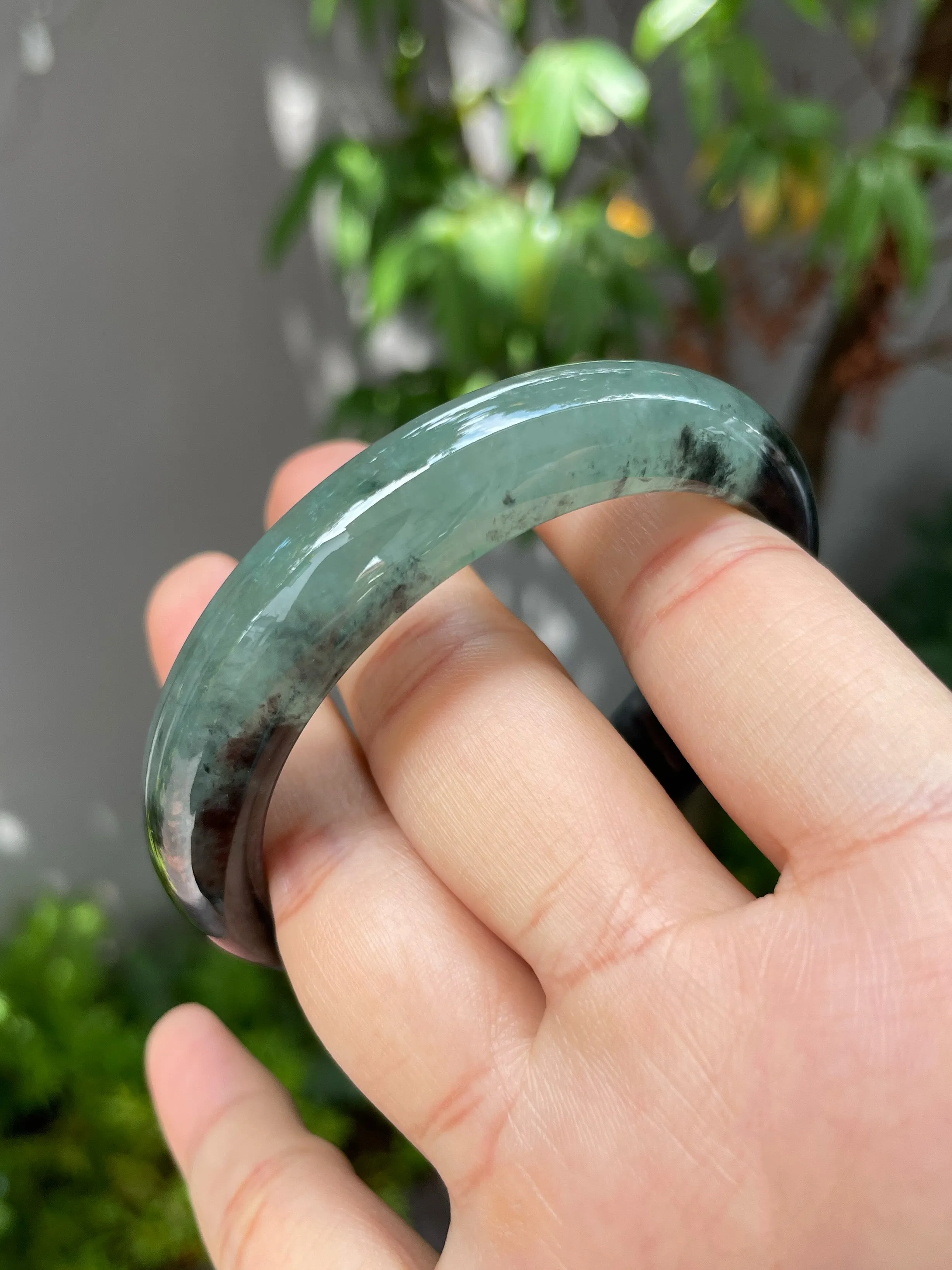 Icy Green With Black Jade Bangle | 57mm (NJBA072)