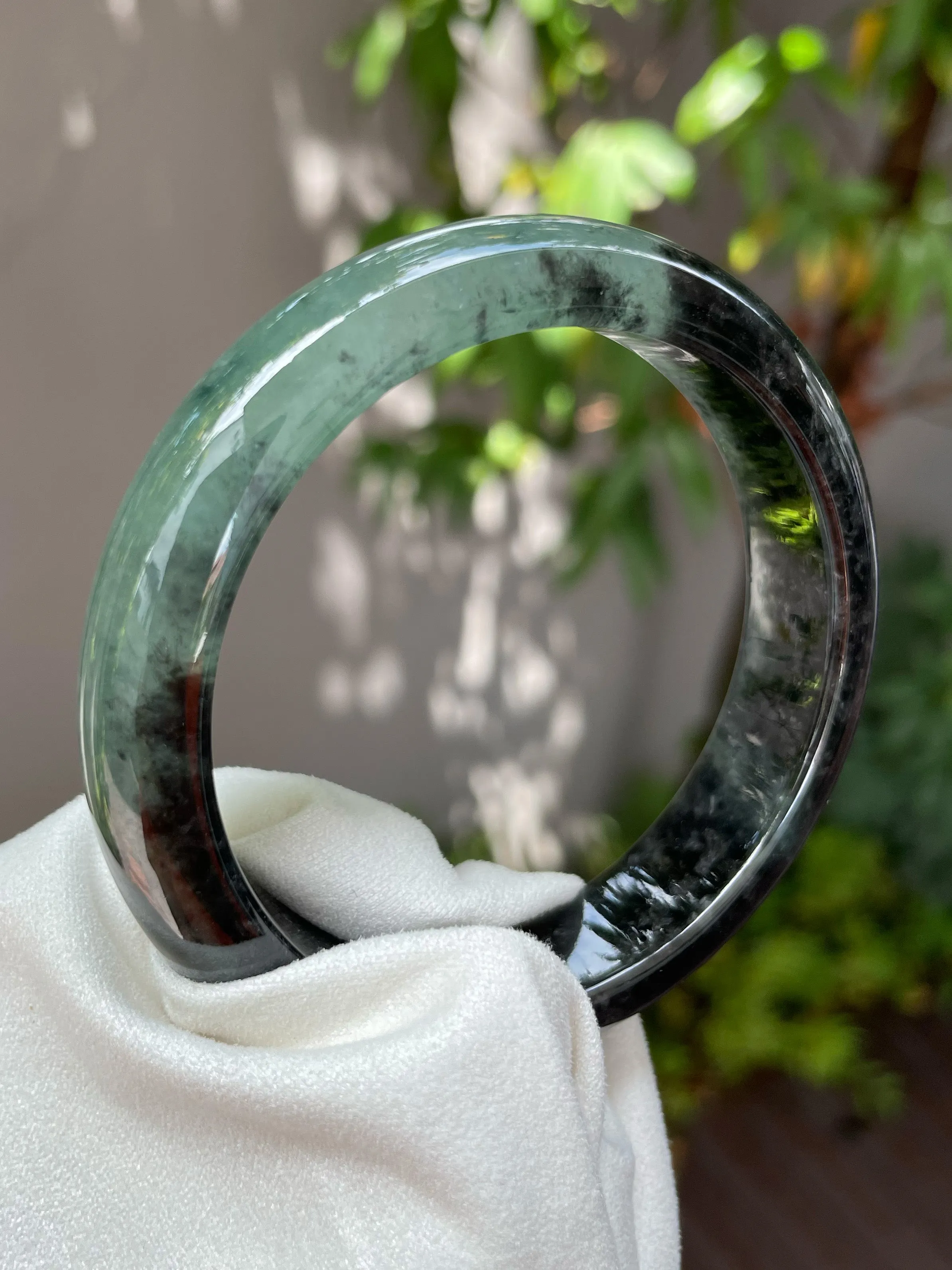 Icy Green With Black Jade Bangle | 57mm (NJBA072)